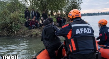 Meriç Nehri’nde Mahsur Kalan Göçmenleri AFAD Kurtardı