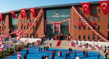 TED’de Cumhuriyet’in Işığı Eğitimin Gücüyle Geleceği Aydınlatacak