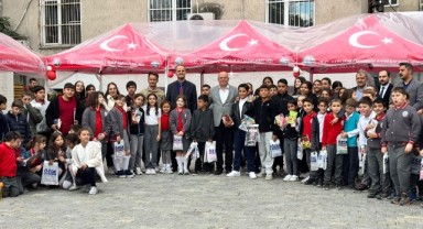 Uzunköprü’de Binlerce Kitap Aynı Çatı Altında