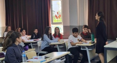 Vali Yardımcısı Öğrencilerle Aynı Sırada Buluştu
