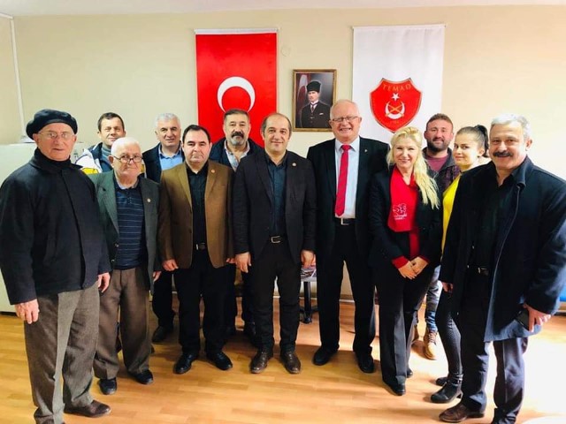 Kurduğu atölyeyi ziyaret etti