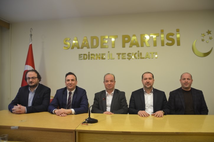 Saadet adayını tanıttı