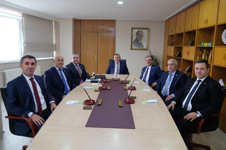 TB’de Başkan Akgün