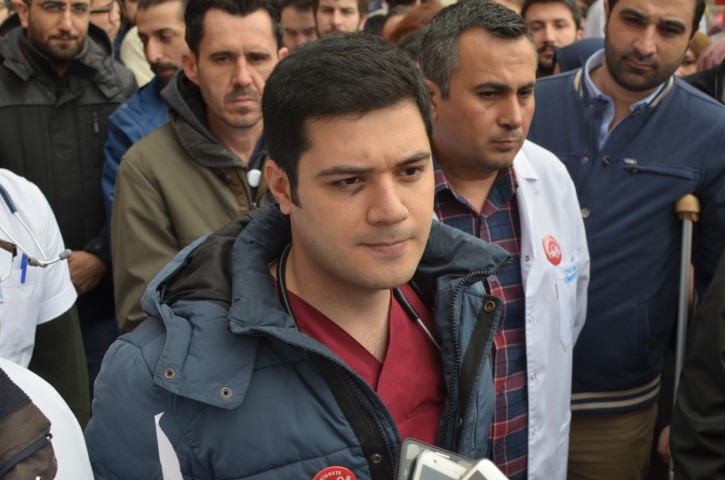 Şiddet yasasını yinelediler