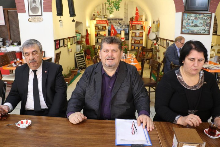 DP’nin 1’inci sıra adayı, Yasa
