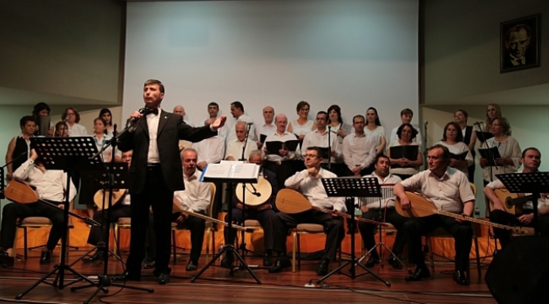 Ertelenen konser 26 Mart’ta
