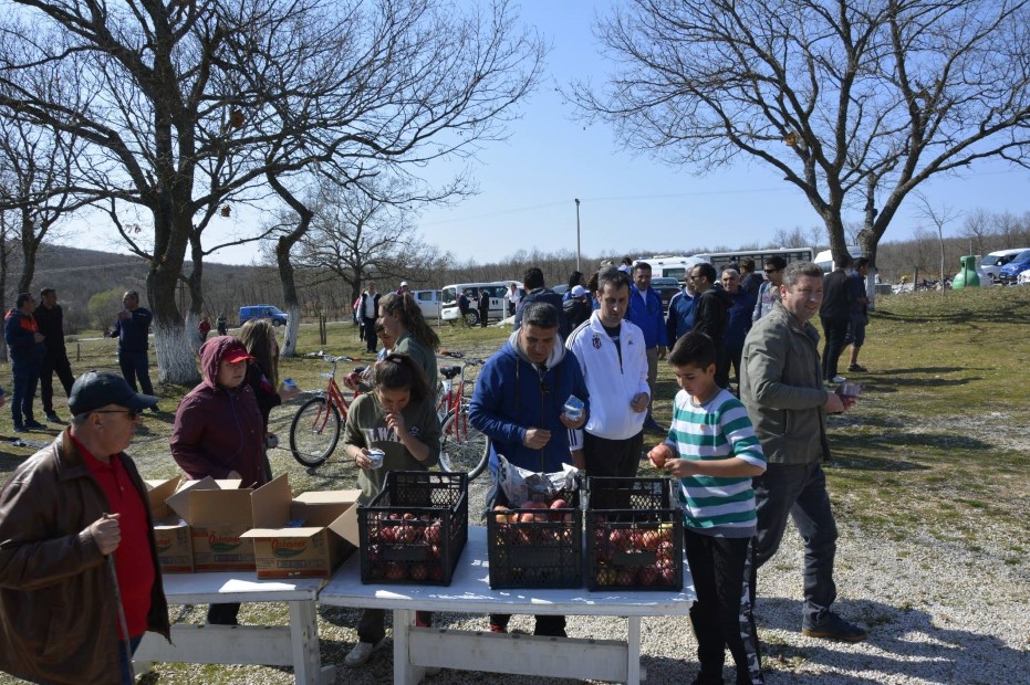 Kansere haftasında doğa yürüyüşü bisiklet turu düzenlendi