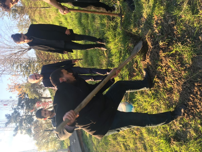 Şehitler adına fidan diktiler